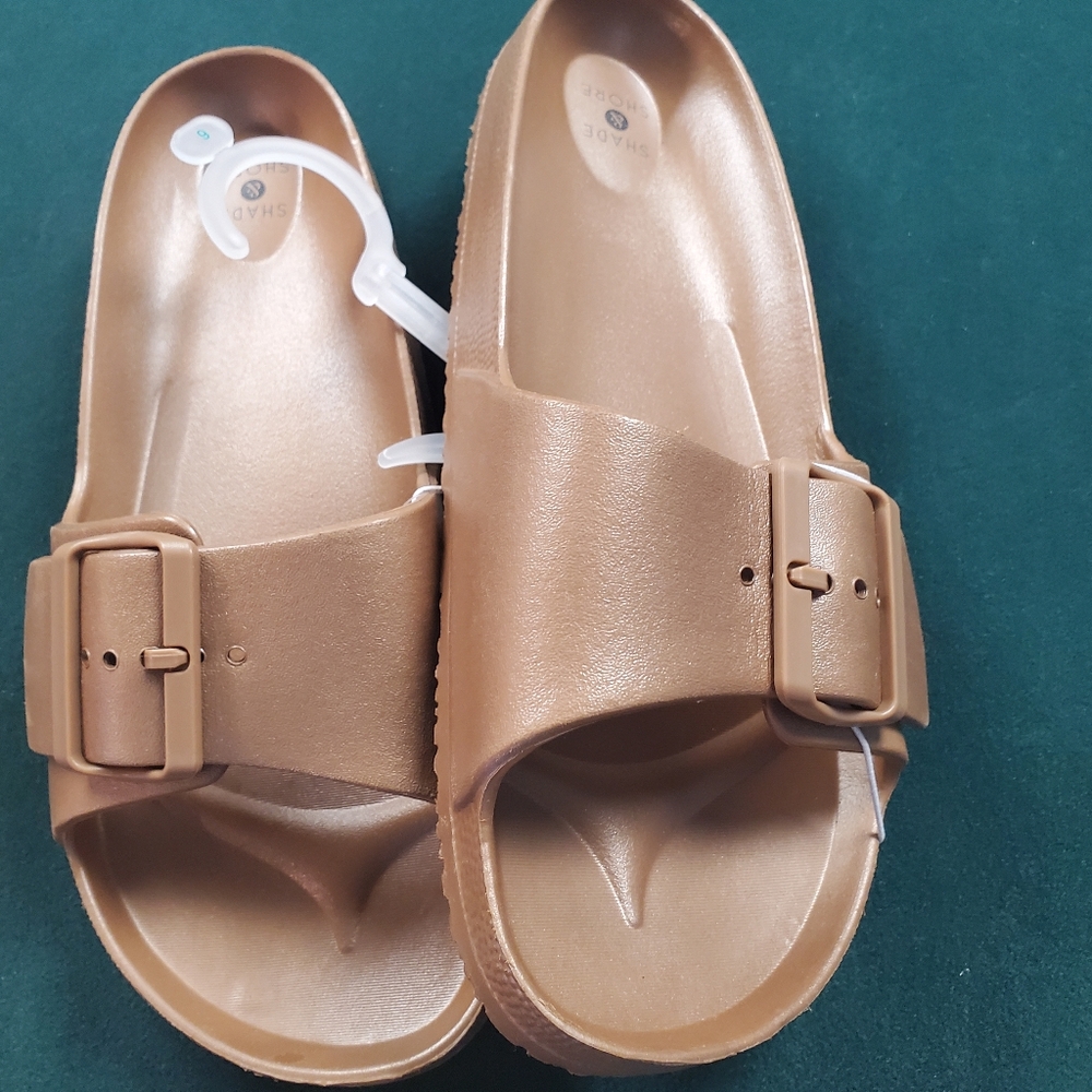Sandles